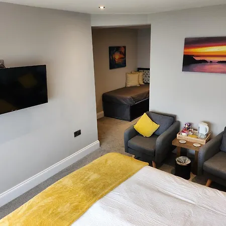 Morningside * Whitby